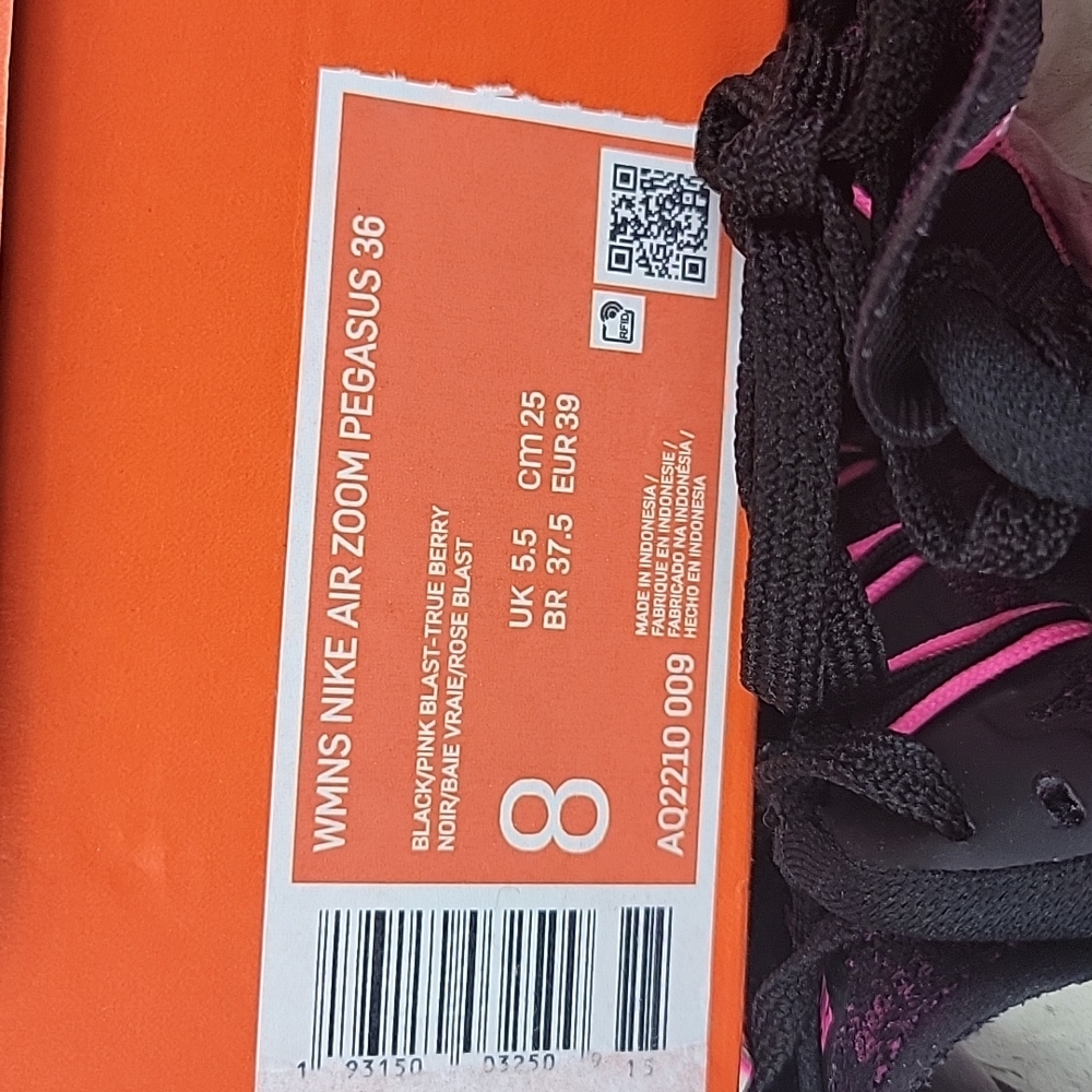 💥SOLD💥Nike Air Zoom Pegasus 36 Running Shoe Black / Pink Blast Women's 8 - Picture 7 of 8
